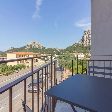 Piccola Petra Sarda San Pantaleo